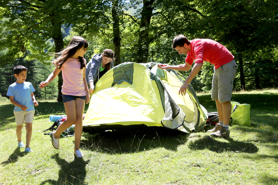 famille en camping Dordogne